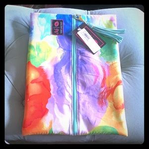 Makeup Junkie Bag!! Brand new